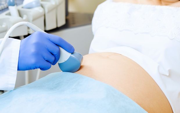 Ultraschalluntersuchung vor Fruchtwasseruntersuchung