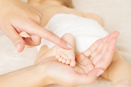 Eine Babymassage ist Entspannung pur