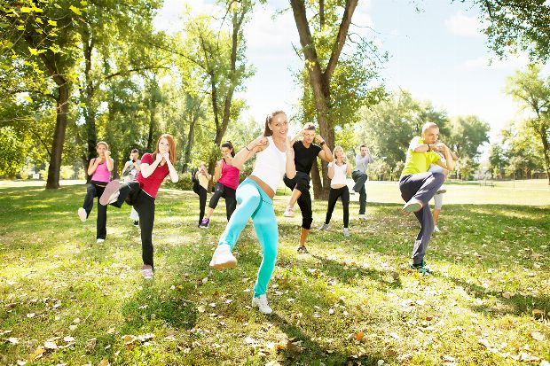 Tae Bo Einheit in der Natur