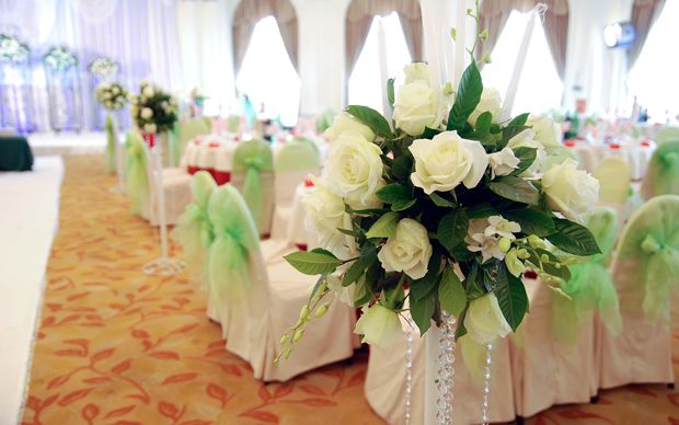 Festliche Hochzeitstafel Festliche Hochzeitstafel