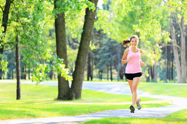 glückliche Joggerin