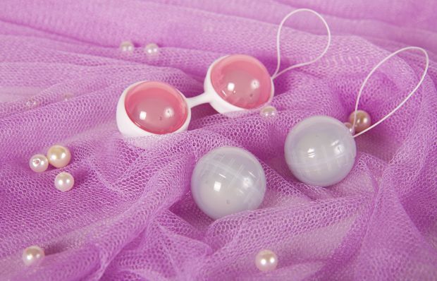 Love balls Love balls