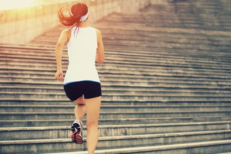 Treppensteigen: gesunde und wirkungsvolle Fitnessübung