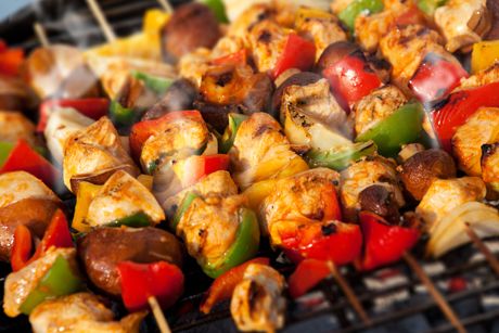 Grillsaison: Tipps für einen gesunden Grillgenuss