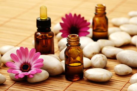 Schön mit Öl: Was Beauty-Öle alles können