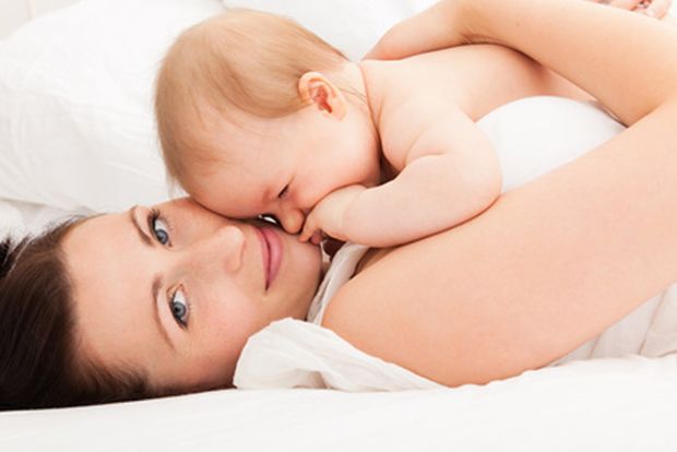 glückliche Mutter mit Baby glückliche Mutter mit Baby