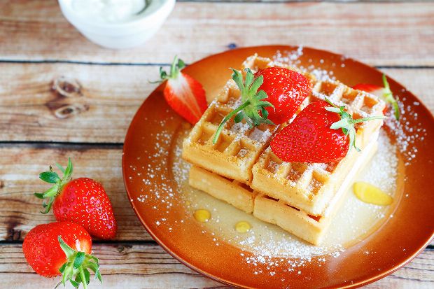 Waffeln mit Erdbeeren