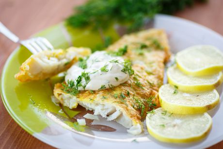 Scholle natur in Knoblauchsauce