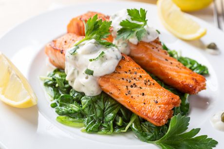 Lachs mit Blattspinat