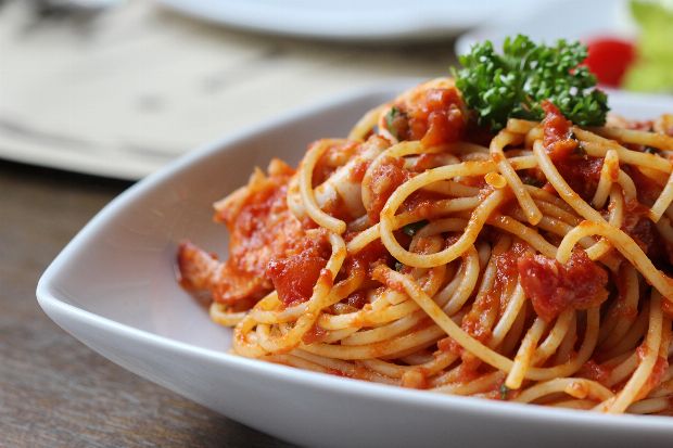 Spaghetti mit Tomaten-Fenchel-Sauce