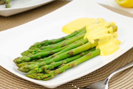 Spargel mit Senfsauce