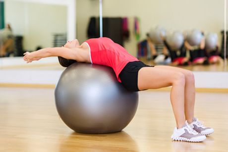 Übungen mit dem Physioball: Kondition verbessern, Bauchumfang verringern