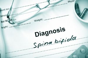 Spina bifida (gespaltenes Rückgrat): Ursachen, Symptome, Behandlung und Prävention