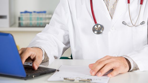 Cholesterinwert mit Arzt besprechen