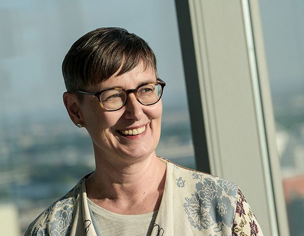 Frau Dr. Schwabl