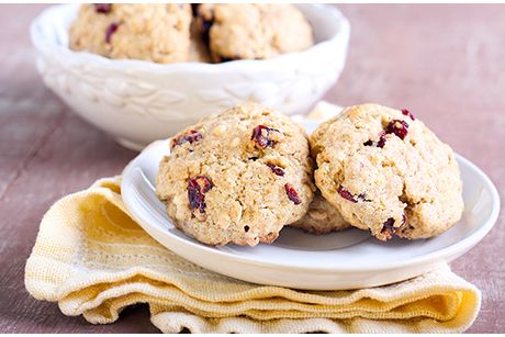 Haferflocken-Cookies mit Kirschen