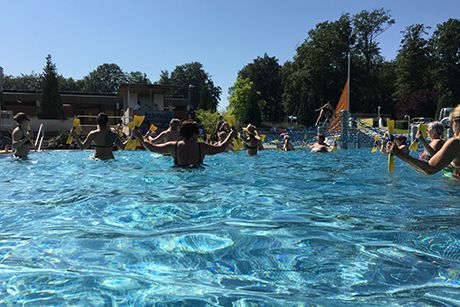 Fit mit Aqua-Power: Effektives Training im Wasser