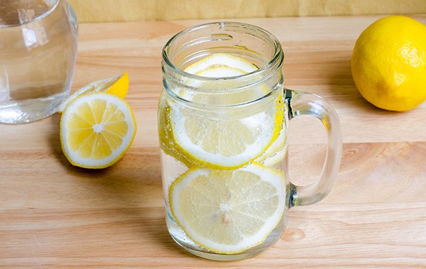 Zitronenwasser