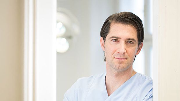 Dr. Alexander Siegl
