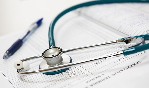 Die Gesundheitsausgaben steigen von Jahr zu Jahr. Die Gesundheitsausgaben steigen von Jahr zu Jahr.