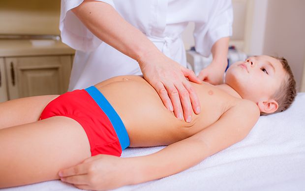 Ein Darmverschluss kann auch bei Kindern auftreten. Ein Darmverschluss kann auch bei Kindern auftreten.