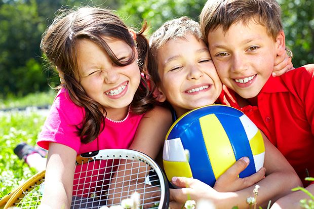 Ein wichtiger Einfluss für Kinder ist das Spielen und der Umgang mit ihren Freunden
