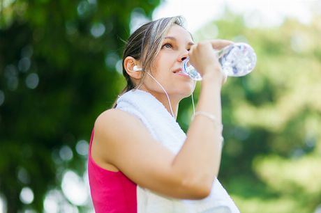 5 Tipps um den Körper wieder zu re-hydrieren!