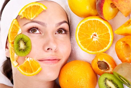 Masken gegen fahle Haut