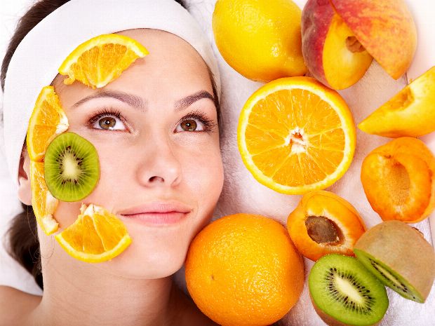 Gesichtsmaske mit Früchten Gesichtsmaske mit Früchten