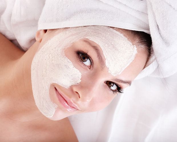 Gesichtsmaske mit Anti Aging Effekt Gesichtsmaske mit Anti Aging Effekt