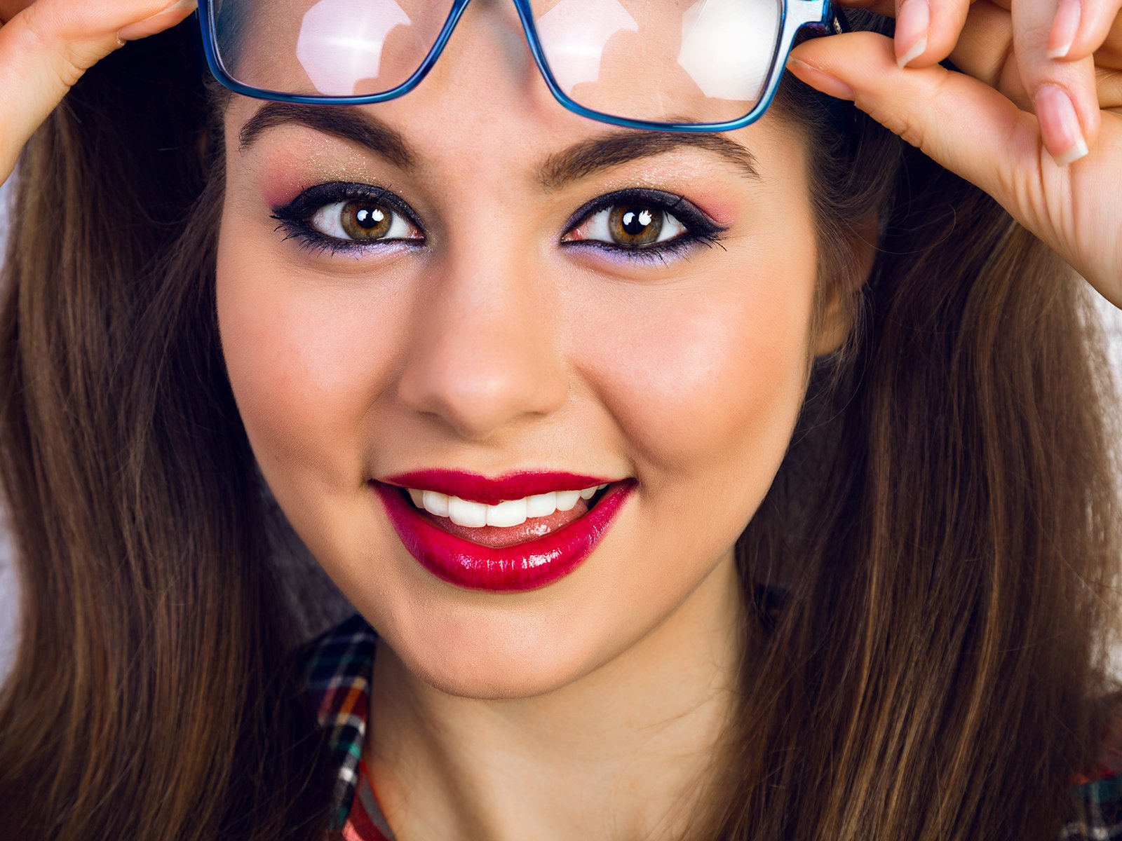 Tipps Fur Das Perfekte Augen Make Up Fur Brillentragerinnen