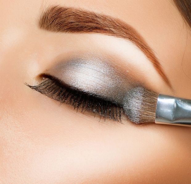 Augen Make Up für größere Farben Augen Make Up für größere Farben
