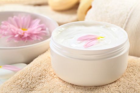 Handpflege durch Handcreme