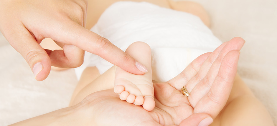 Eine Babymassage ist Entspannung pur